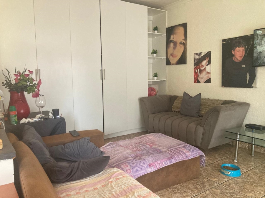 3 Bedroom Property for Sale in Geelhoutpark North West